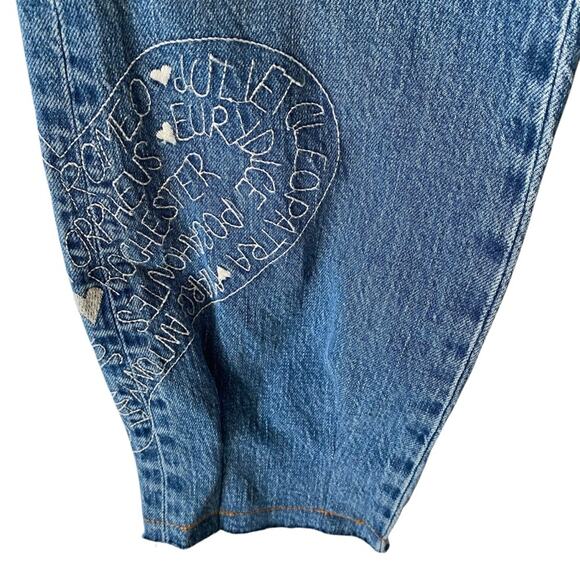 Pilcro Anthropologie Embroidered Patch Heart Words Jeans size 28 - Picture 5 of 11
